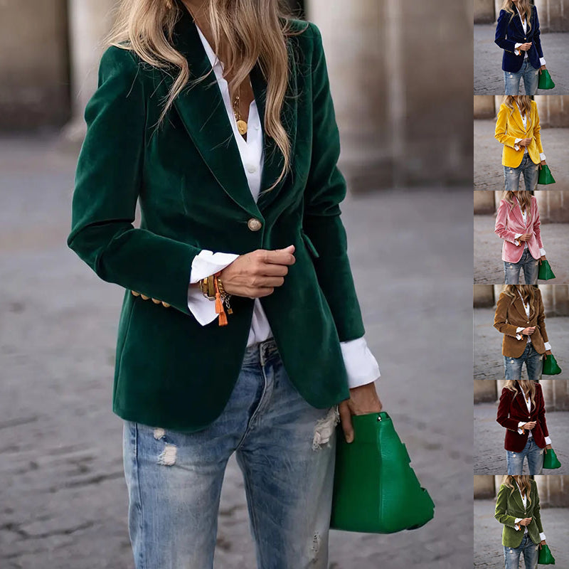 Blazer ajustado con solapa de terciopelo
